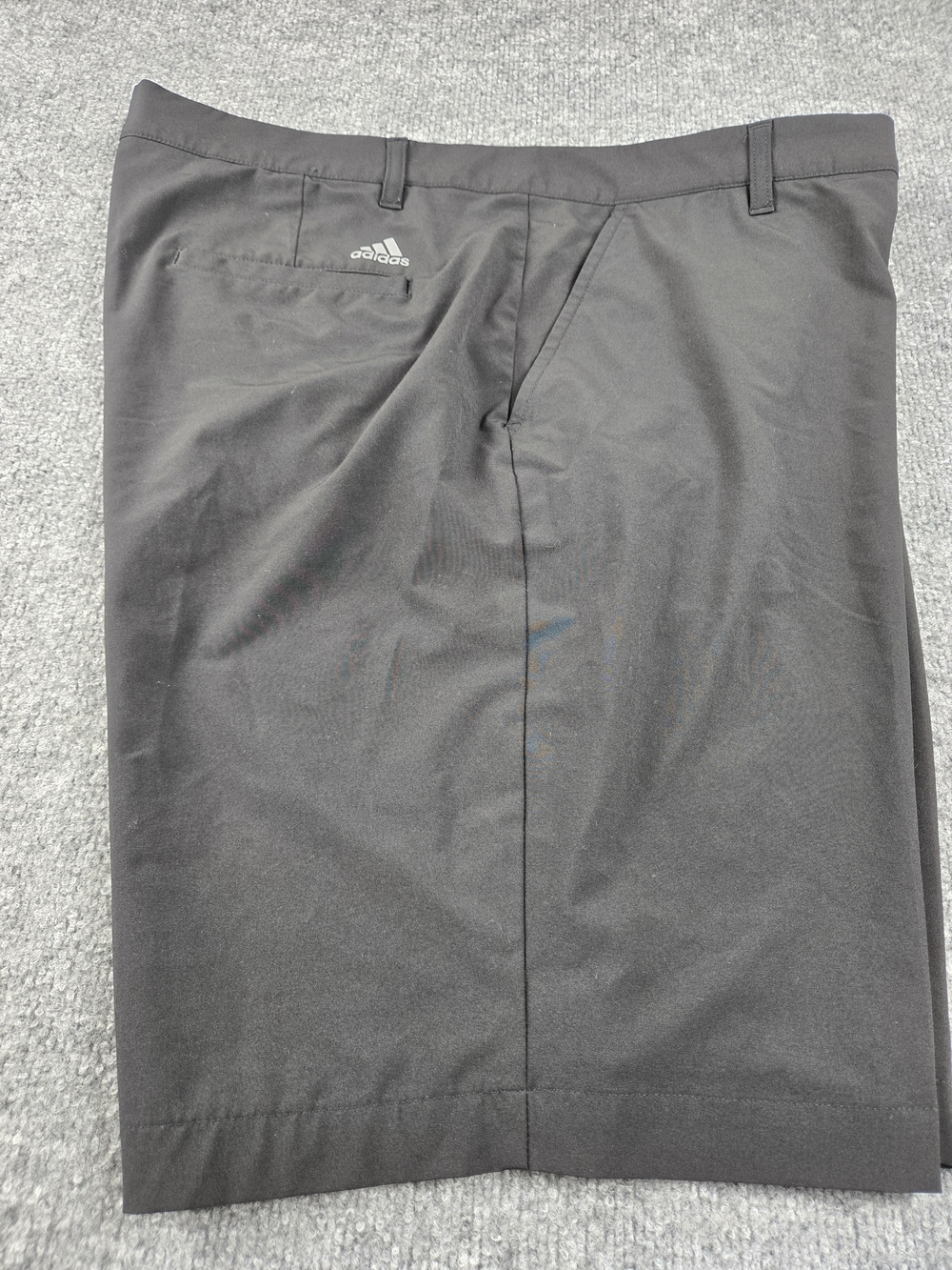Adidas Men's Black Flat-Front Performance‎ Shorts Size 40